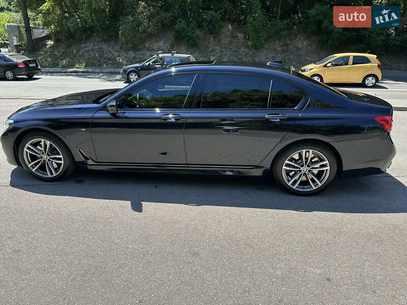 Седан BMW 7 Series 2017 в Києві