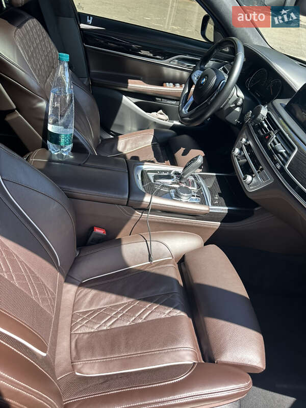 Седан BMW 7 Series 2017 в Києві