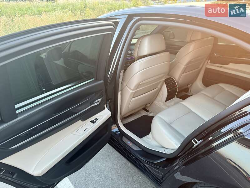 Седан BMW 7 Series 2009 в Вінниці