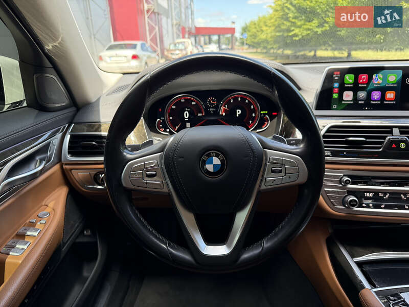 Седан BMW 7 Series 2018 в Киеве