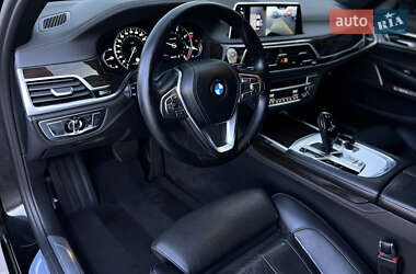 Седан BMW 7 Series 2017 в 