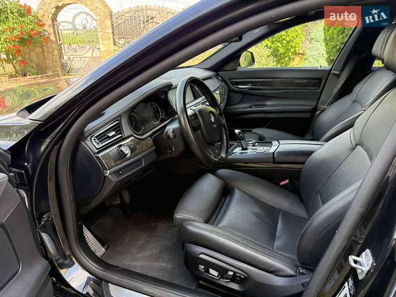 Седан BMW 7 Series 2014 в Тернополі