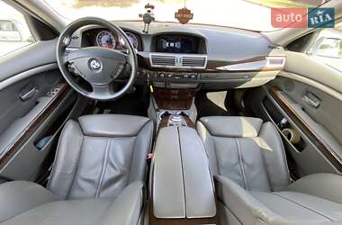 Седан BMW 7 Series 2005 в 