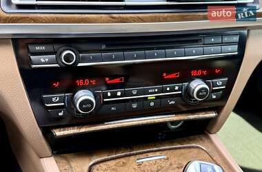 Седан BMW 7 Series 2011 в 