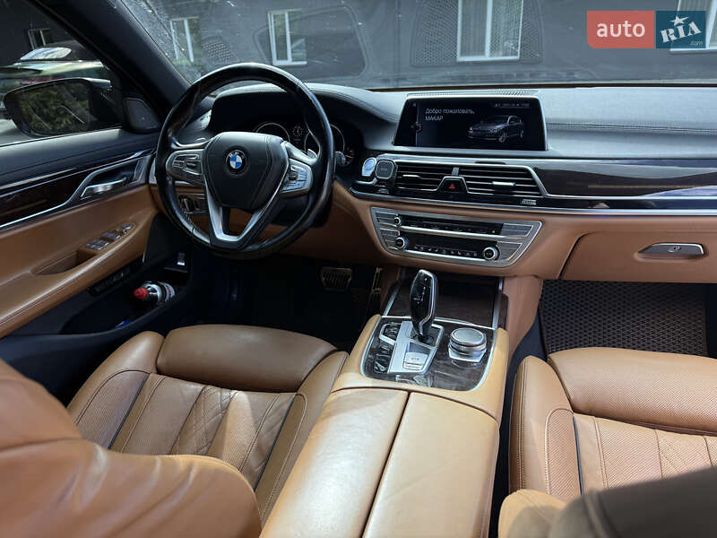 Седан BMW 7 Series 2015 в Хмельницькому