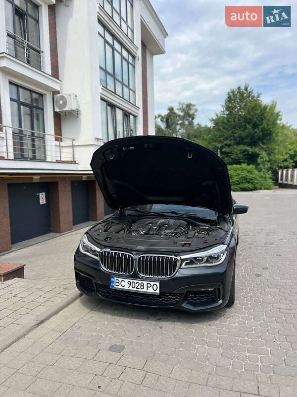 Седан BMW 7 Series 2017 в Львові