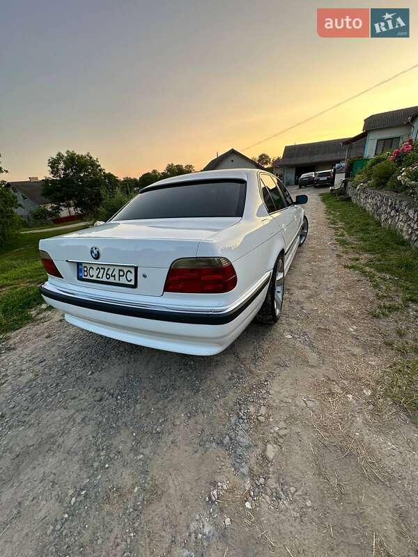 Седан BMW 7 Series 1995 в Теребовле