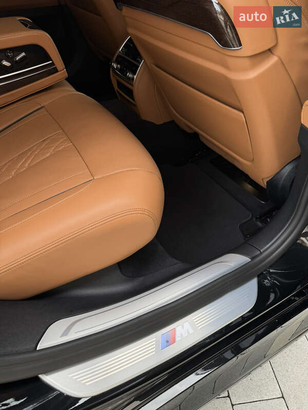 Седан BMW 7 Series 2022 в Мукачево фото 84 Седан BMW 7 Series 2022 в Мукачево
