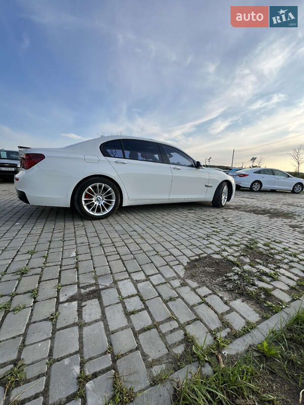 Седан BMW 7 Series 2014 в Львове