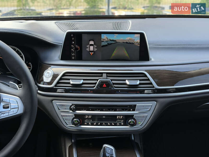 Седан BMW 7 Series 2016 в Киеве