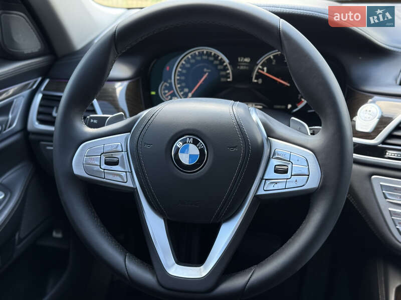Седан BMW 7 Series 2016 в Киеве