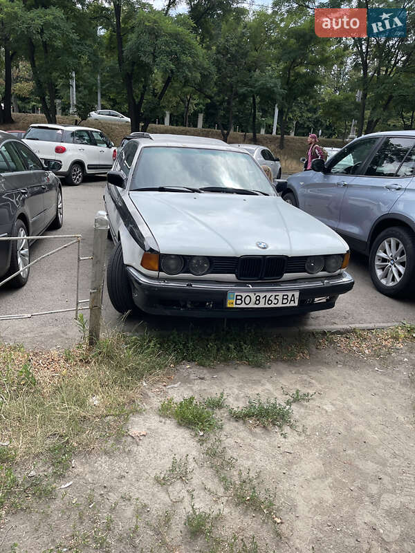 Седан BMW 7 Series 1988 в Києві