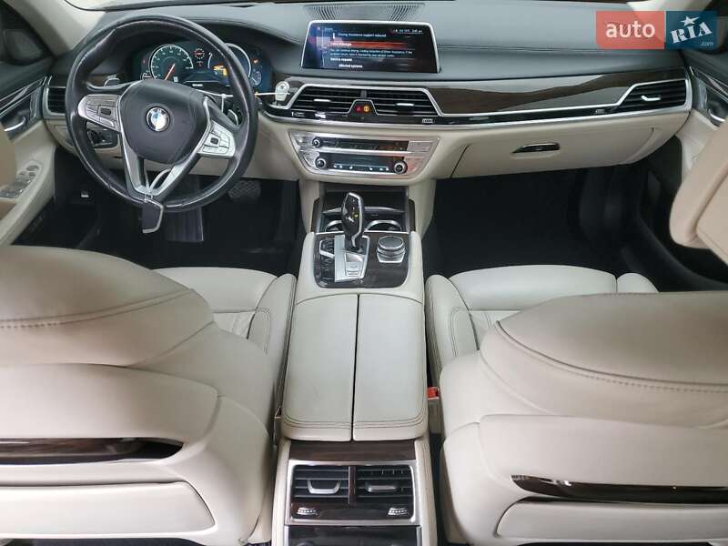 Седан BMW 7 Series 2016 в Києві