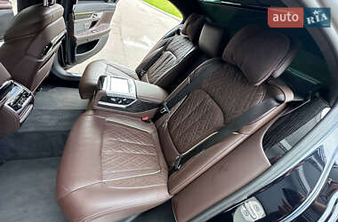 Седан BMW 7 Series 2022 в 