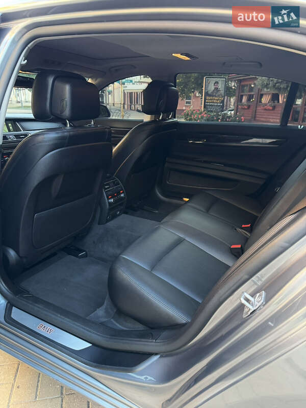 Седан BMW 7 Series 2013 в Сумах