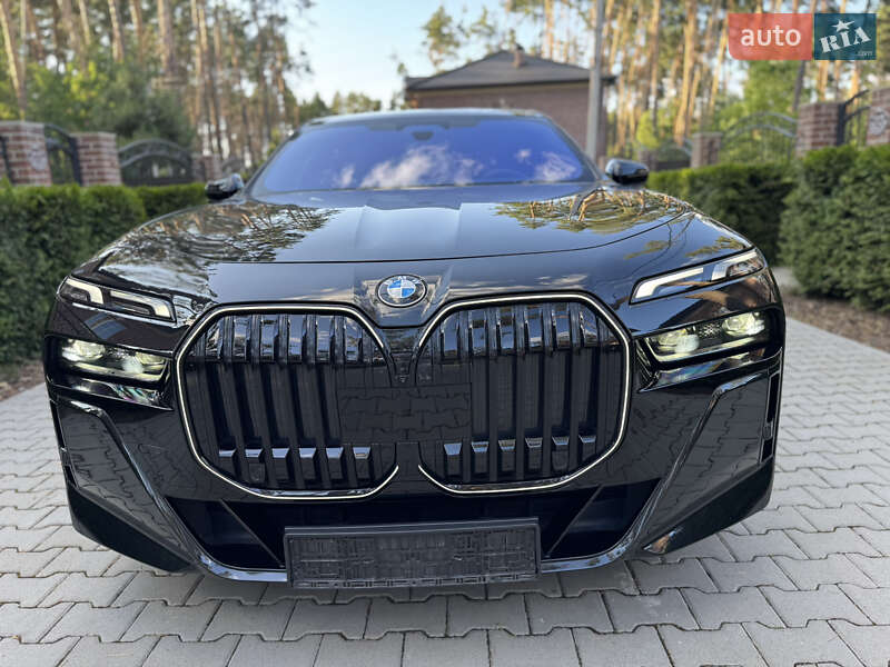 Седан BMW 7 Series 2024 в Киеве фото 10 Седан BMW 7 Series 2024 в Киеве
