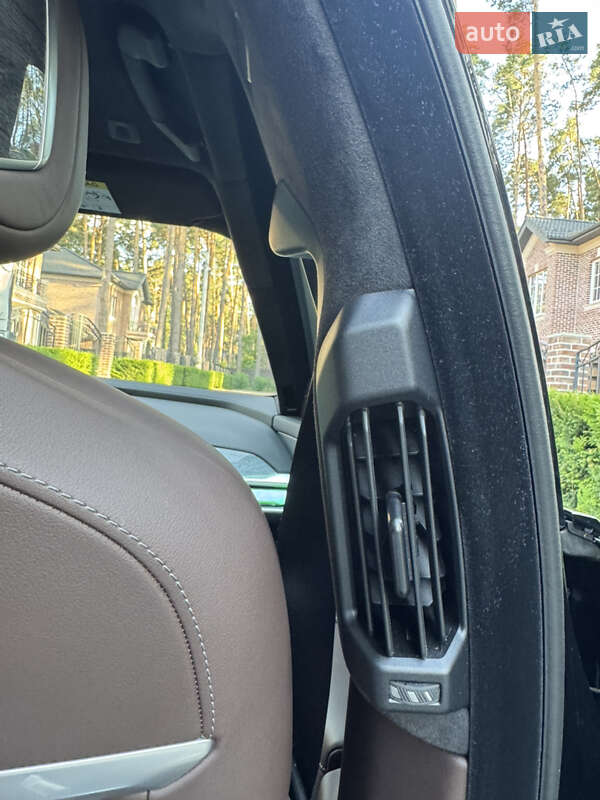 Седан BMW 7 Series 2024 в Киеве фото 41 Седан BMW 7 Series 2024 в Киеве