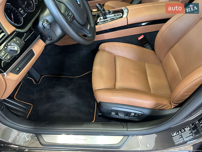 Седан BMW 7 Series 2012 в Киеве