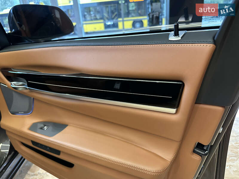 Седан BMW 7 Series 2012 в Киеве