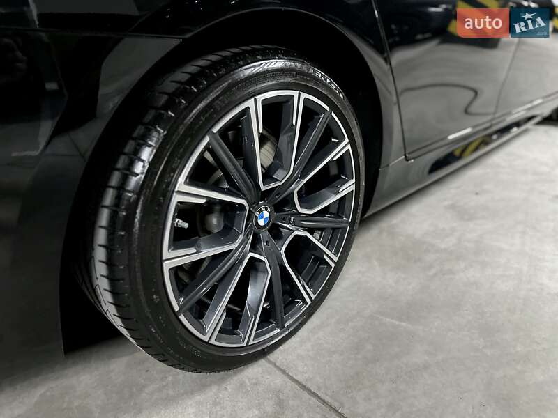 Седан BMW 7 Series 2022 в Дніпрі