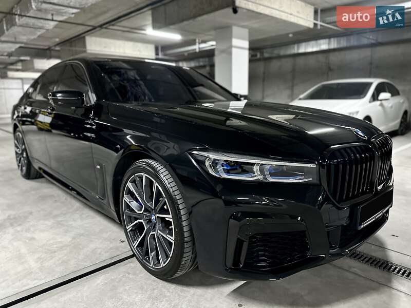 Седан BMW 7 Series 2022 в Дніпрі