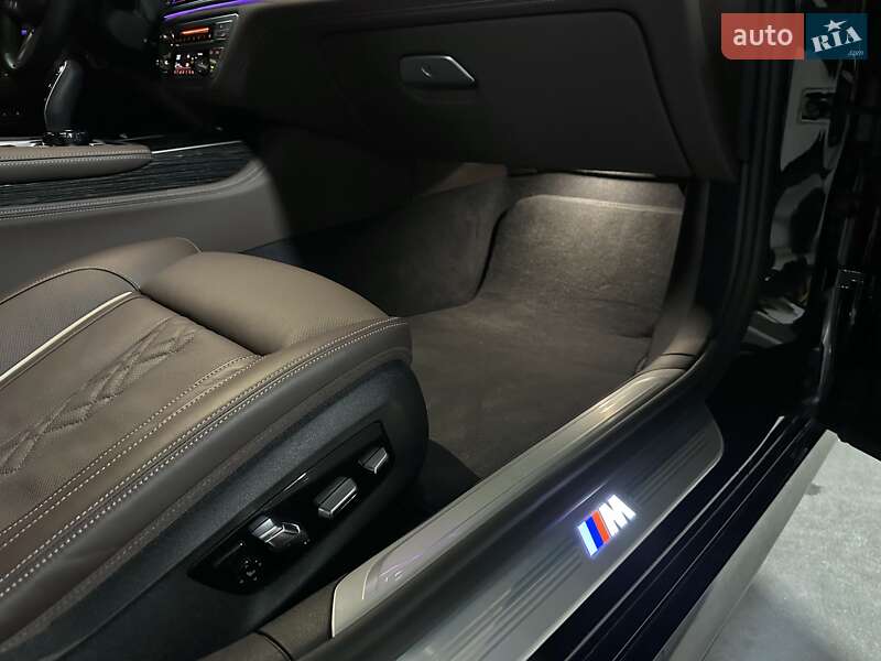 Седан BMW 7 Series 2022 в Дніпрі