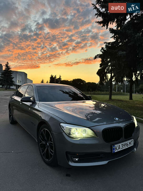 Седан BMW 7 Series 2013 в Сумах