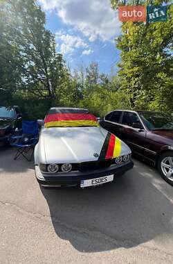 Седан BMW 7 Series 1993 в Кривому Розі