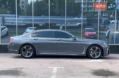 Седан BMW 7 Series 2017 в 