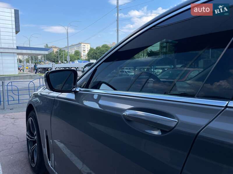 Седан BMW 7 Series 2017 в Києві