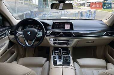 Седан BMW 7 Series 2017 в 