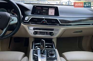 Седан BMW 7 Series 2017 в 
