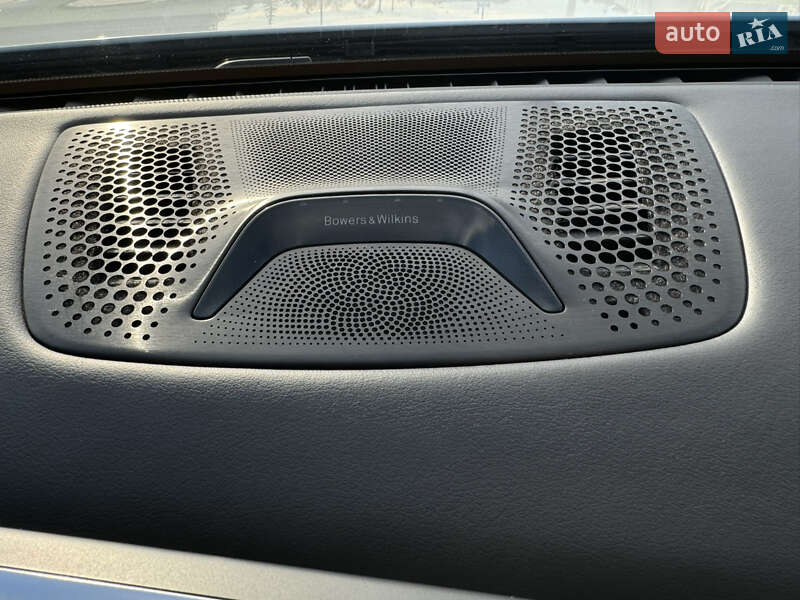 Седан BMW 7 Series 2017 в Львові