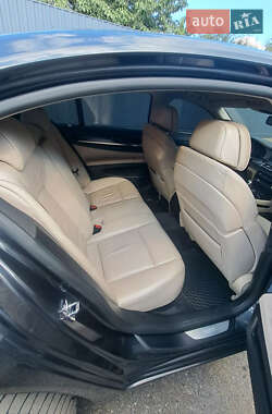Седан BMW 7 Series 2009 в 