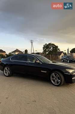 Седан BMW 7 Series 2012 в Черновцах