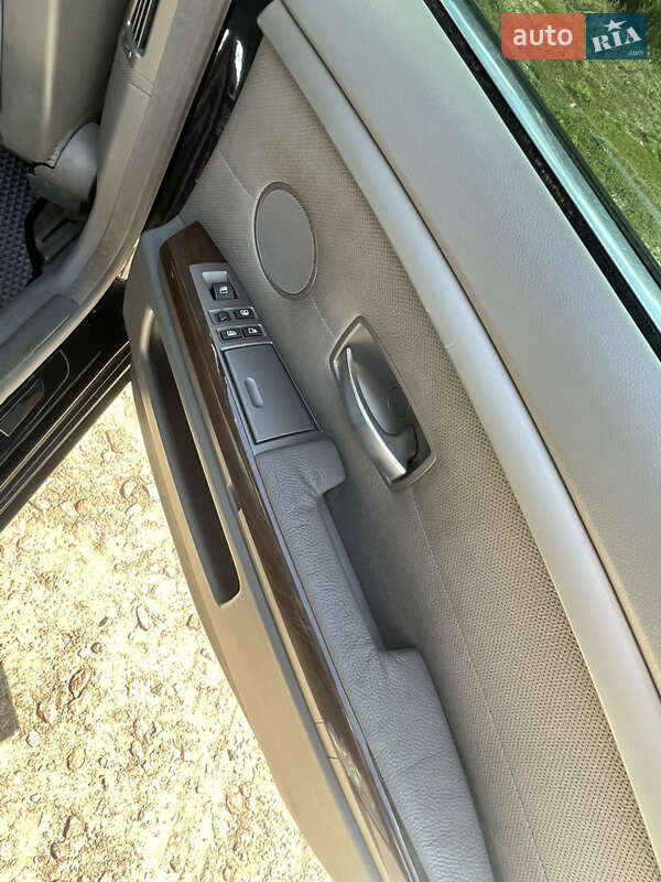 Седан BMW 7 Series 2004 в Чернигове