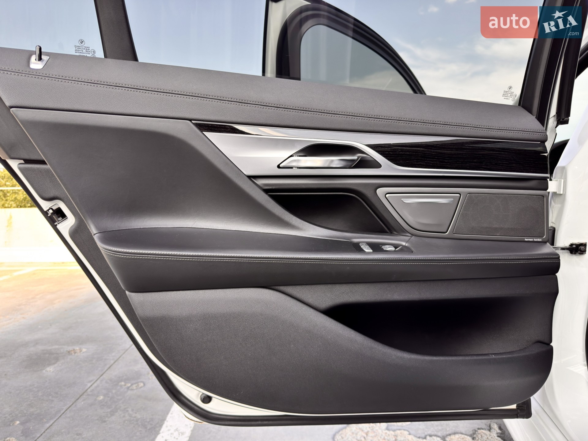 2015 BMW 7er - мініатюра 17