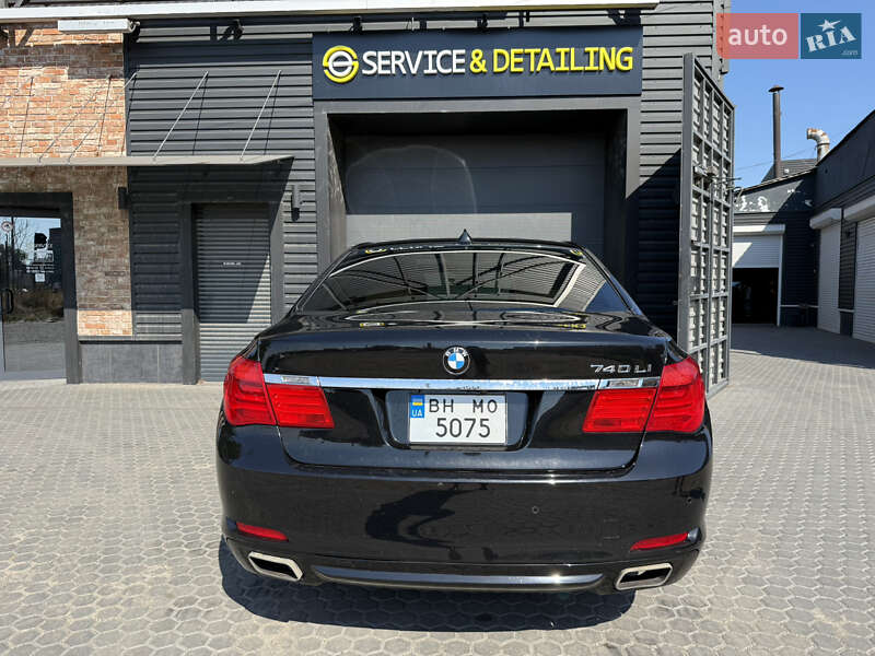 Седан BMW 7 Series 2011 в Одесі