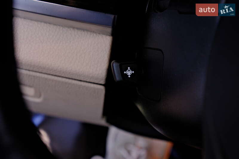 Седан BMW 7 Series 2012 в Одесі