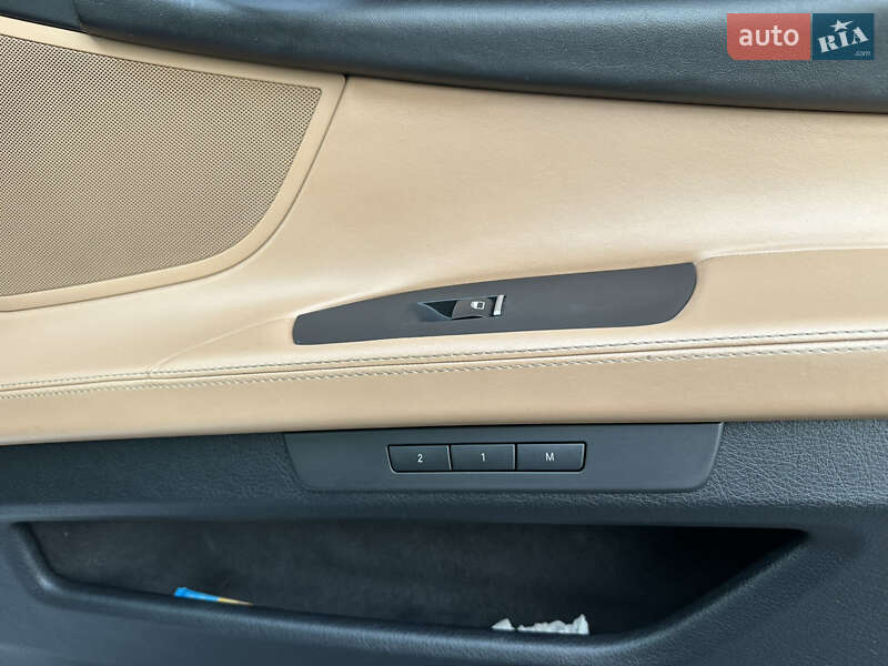 Седан BMW 7 Series 2011 в Львові