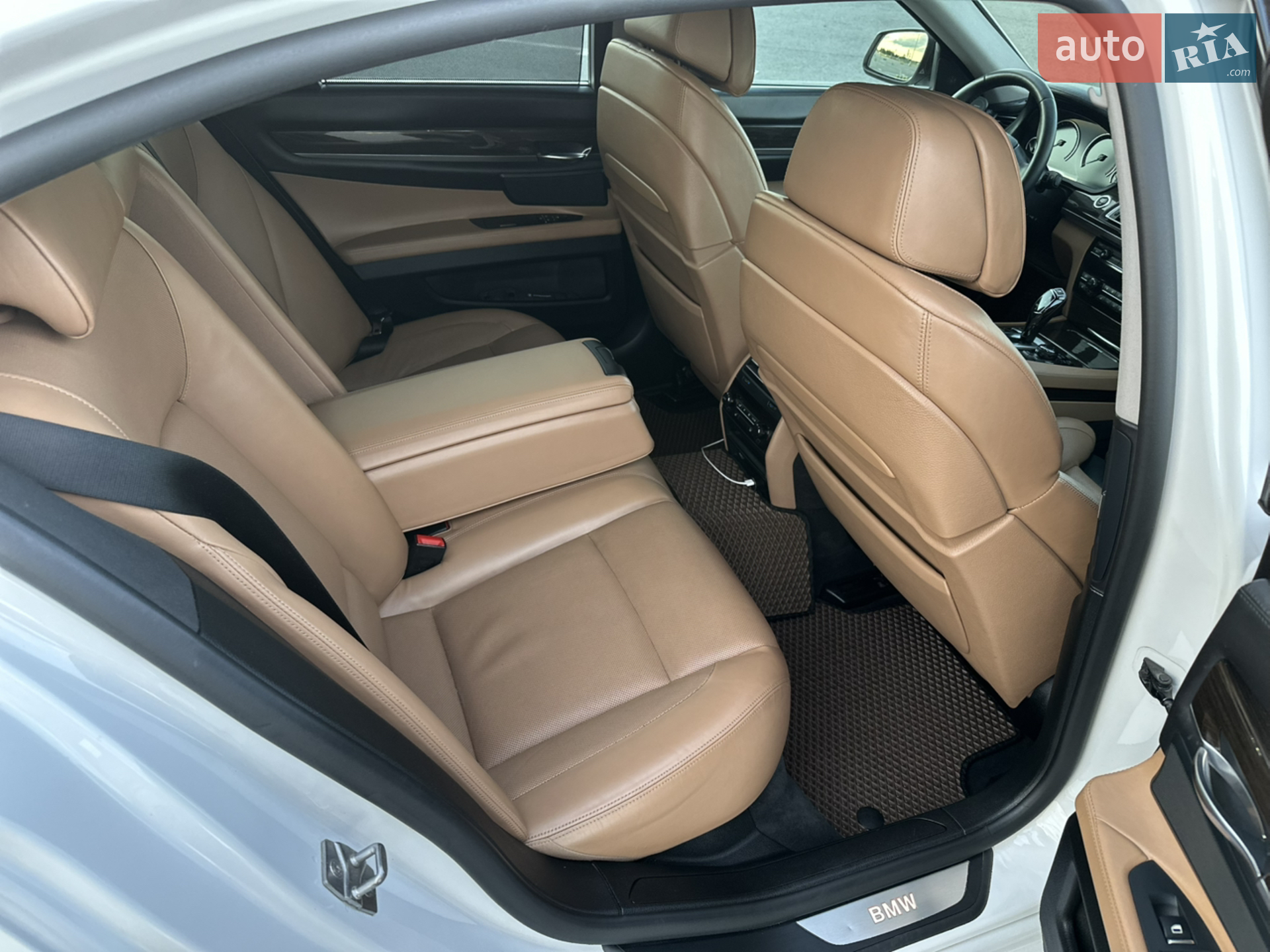 2011 BMW 7er - мініатюра 29