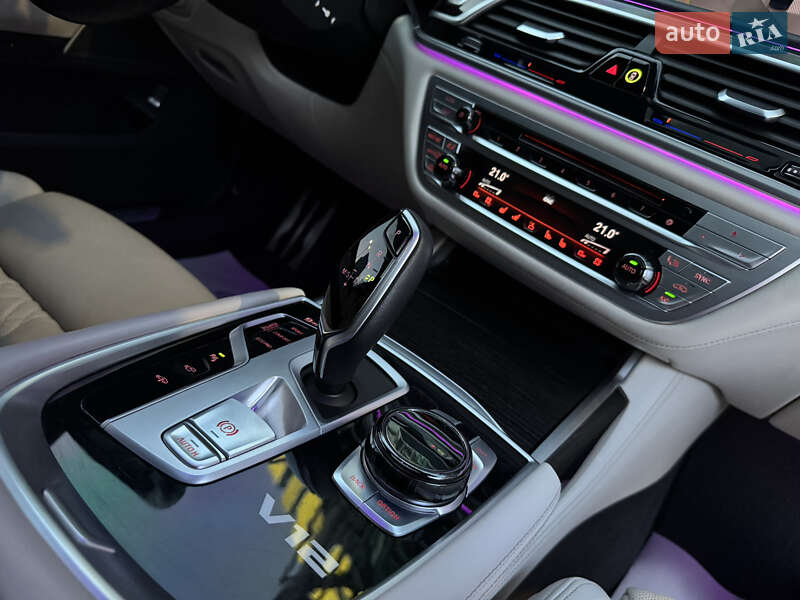 Седан BMW 7 Series 2021 в Киеве