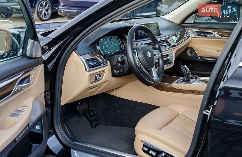 Седан BMW 7 Series 2016 в Одессе фото 4 Седан BMW 7 Series 2016 в Одессе