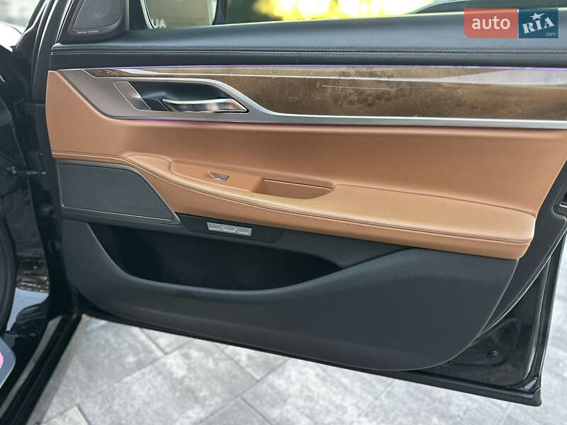 Седан BMW 7 Series 2016 в Виннице фото 53 Седан BMW 7 Series 2016 в Виннице