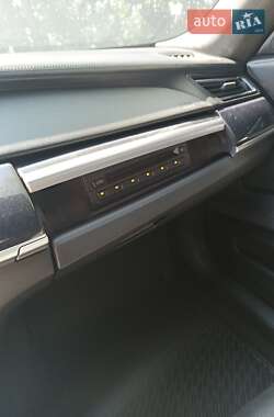 Седан BMW 7 Series 2009 в 