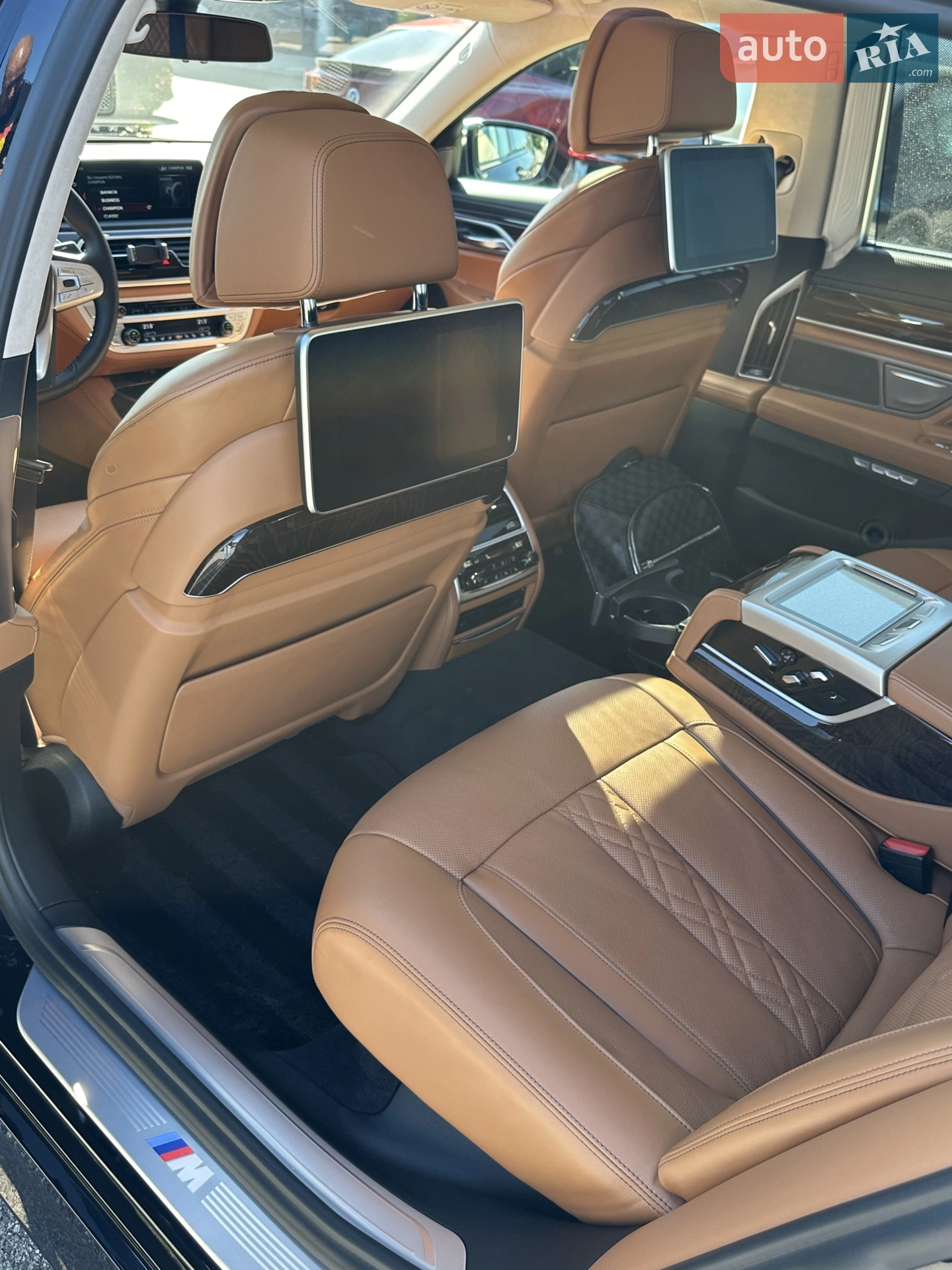 2017 BMW 7er - мініатюра 23