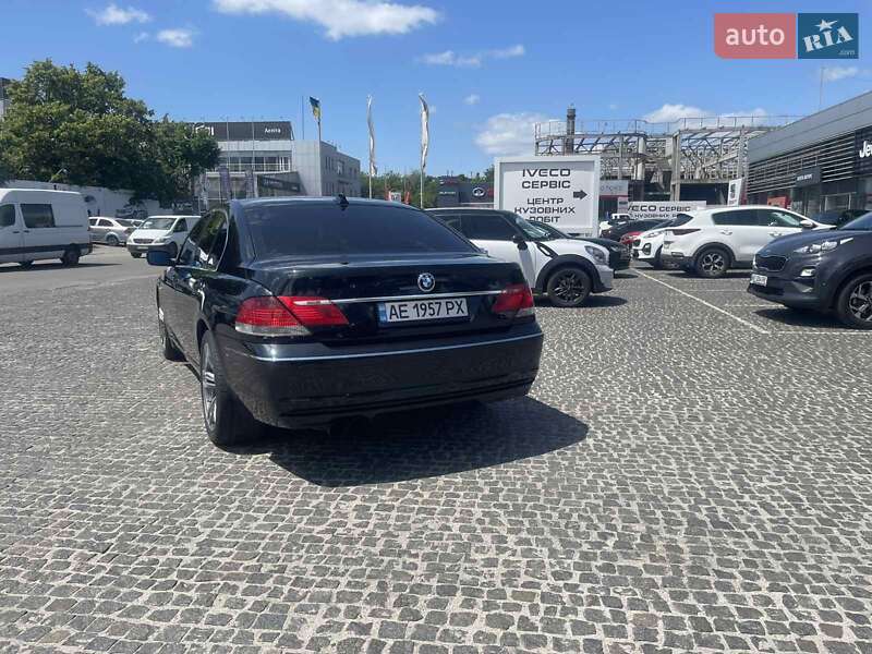 Седан BMW 7 Series 2007 в Днепре