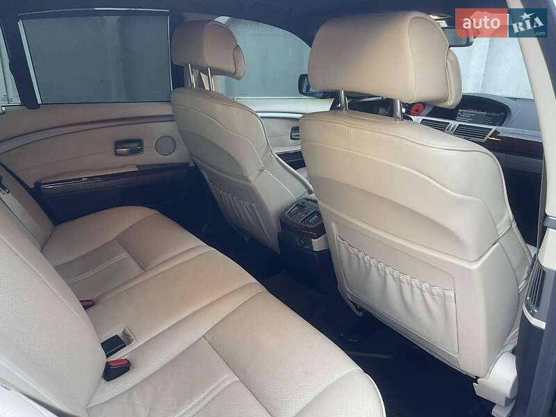 Седан BMW 7 Series 2007 в Днепре