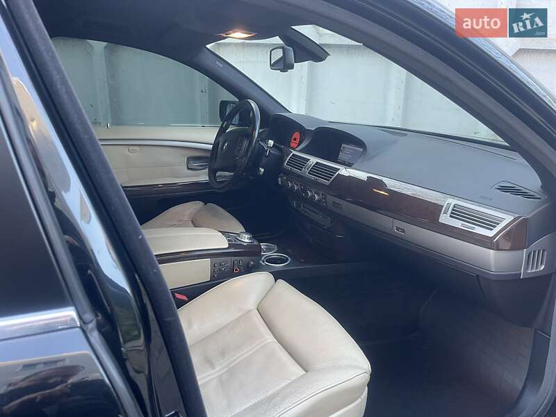 Седан BMW 7 Series 2007 в Днепре