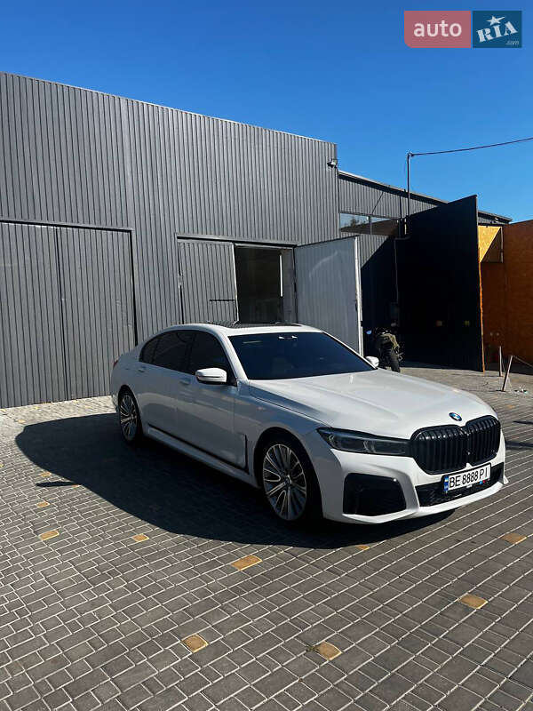 Седан BMW 7 Series 2015 в Первомайську фото 5 Седан BMW 7 Series 2015 в Первомайську